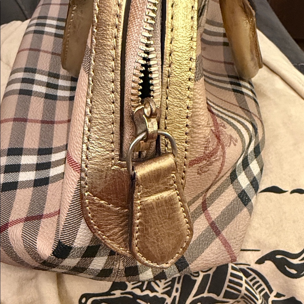 Authentic (Preloved) Burberry Checkered Satchel I… - image 4